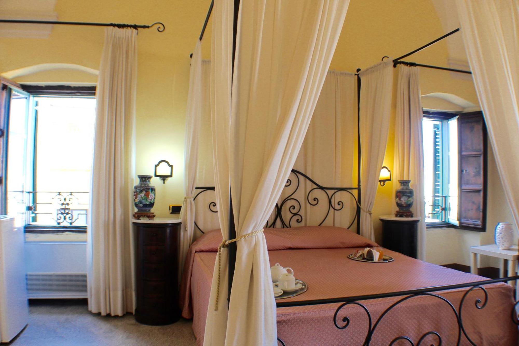 Bed and Breakfast Palazzo Senape De Pace Gallipoli Exterior foto